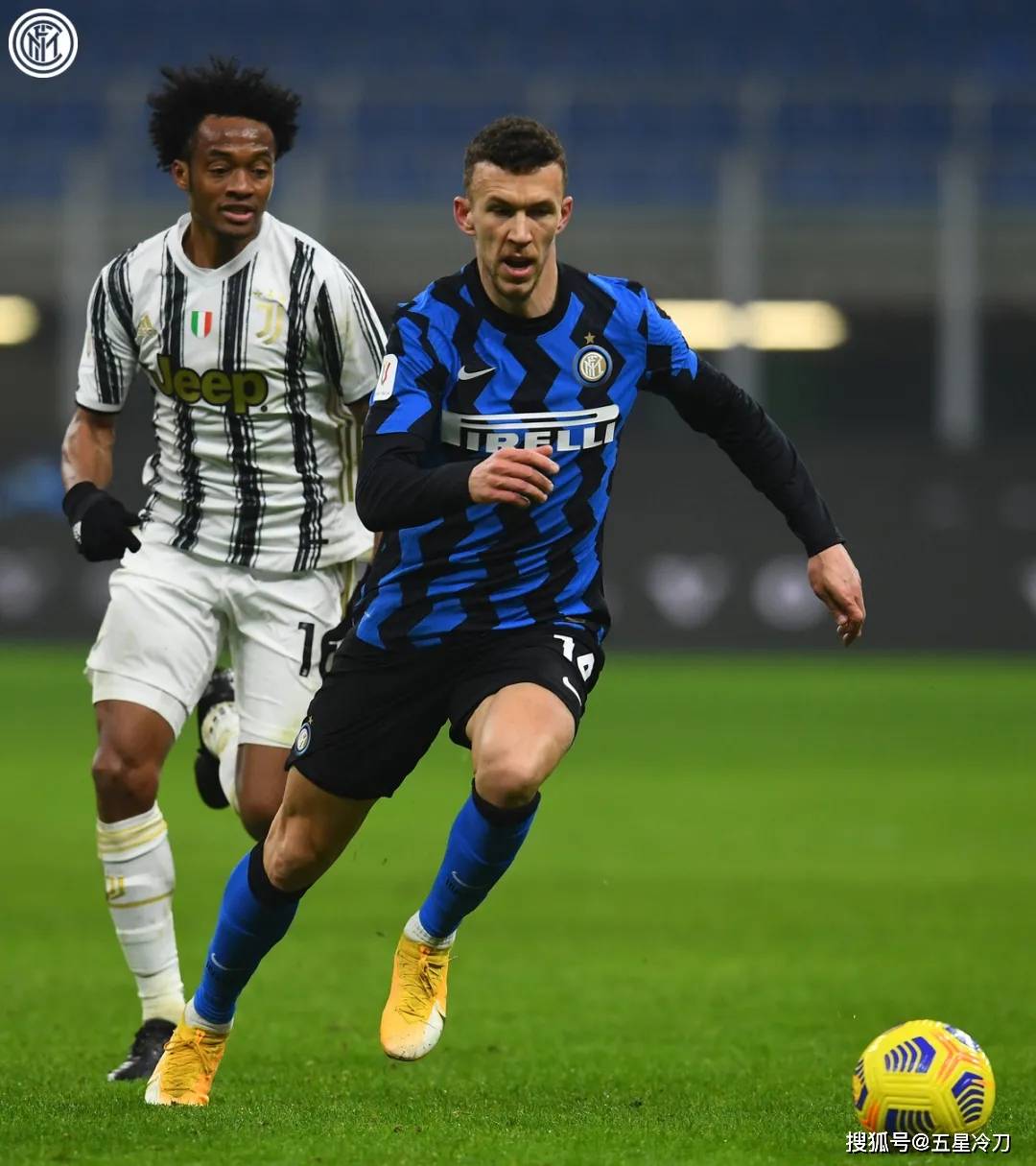 转折点!夏洛特黄蜂遗憾出局,意大利杯转会期攻防权衡,引发热议,训练强度明显提升的简单介绍 转折点!夏洛特黄蜂遗憾出局,意大利杯转会期攻防权衡,引发热议,训练强度明显提升的简单介绍