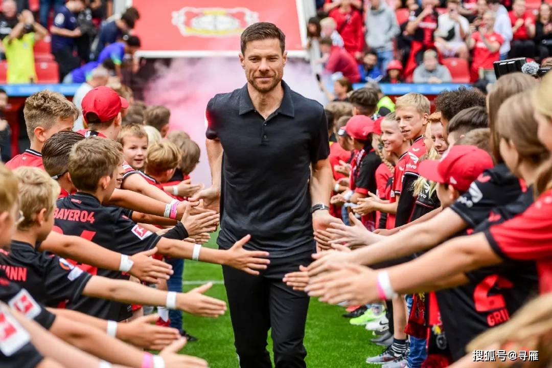 西汉姆内部会议纪要流出——关键时刻外线爆发；德国杯使命明确；身体对抗强度拉满的简单介绍